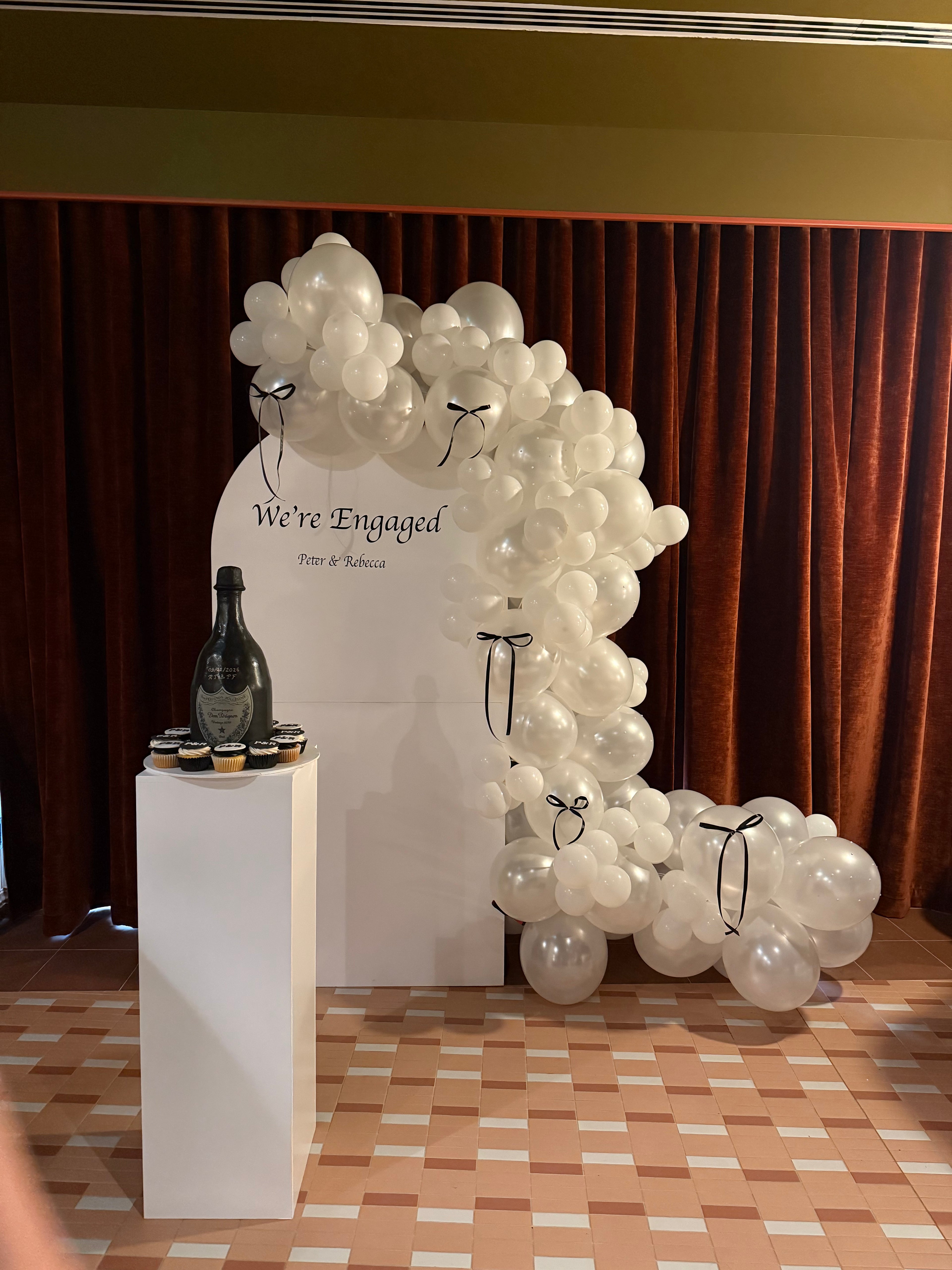 Deluxe Arch Backdrop